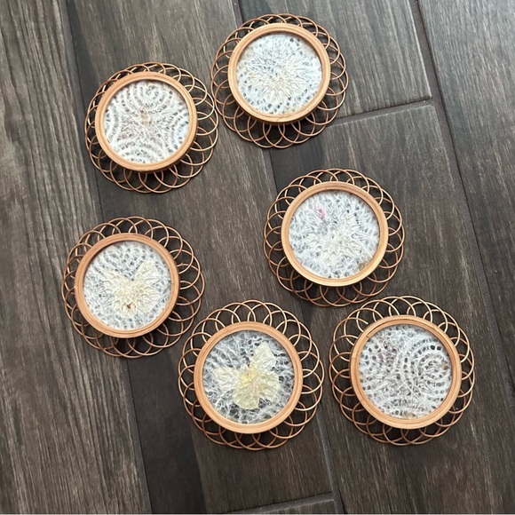 VTG Wicker Rattan Pressed Butterfly Coasters Set of 6 - Picture 5 of 5